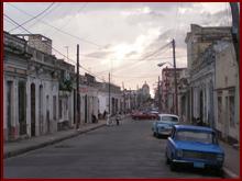 Archivo:Street in Cienfuegos (4482).jpg